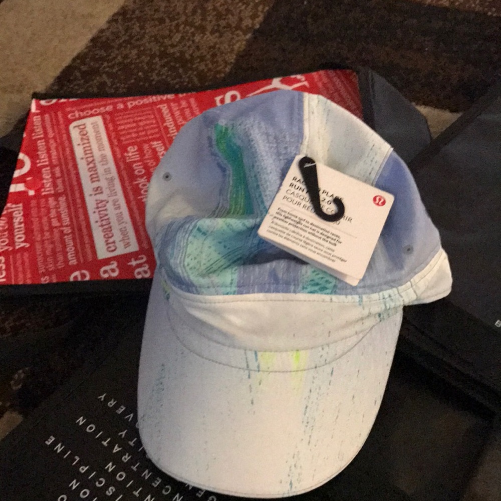 Lululemon run hat